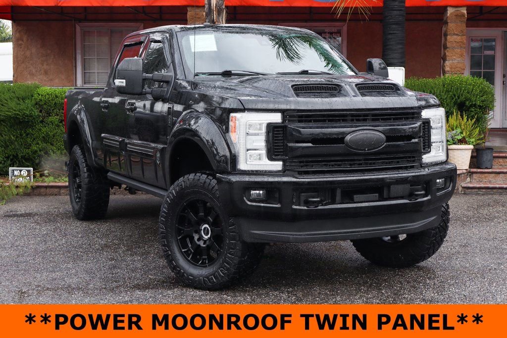 Used 2018 Ford F250 Lariat w/ Lariat Ultimate Package image 2