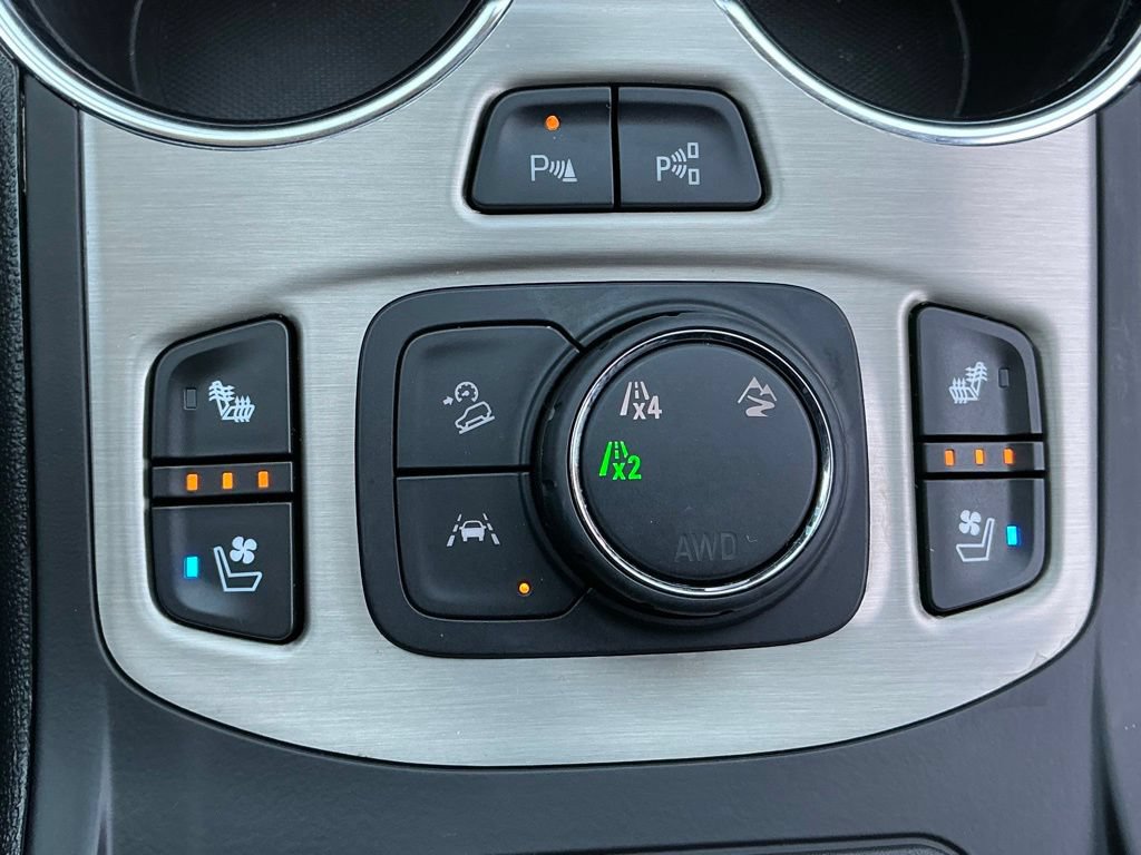 Used 2024 GMC Terrain Denali w/ Denali Premium Package AWD/4WD image 29