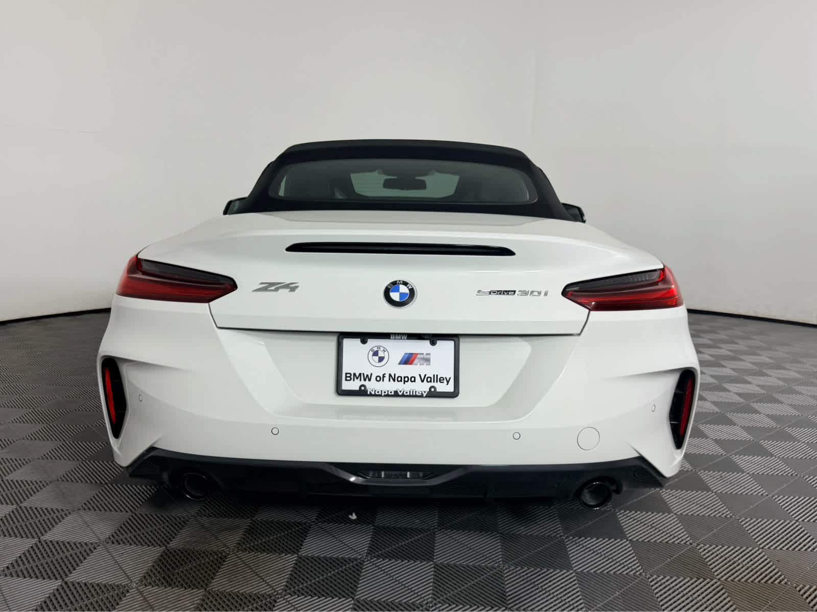 Used 2026 BMW Z4 sDrive30i w/ Premium Package RWD image 4