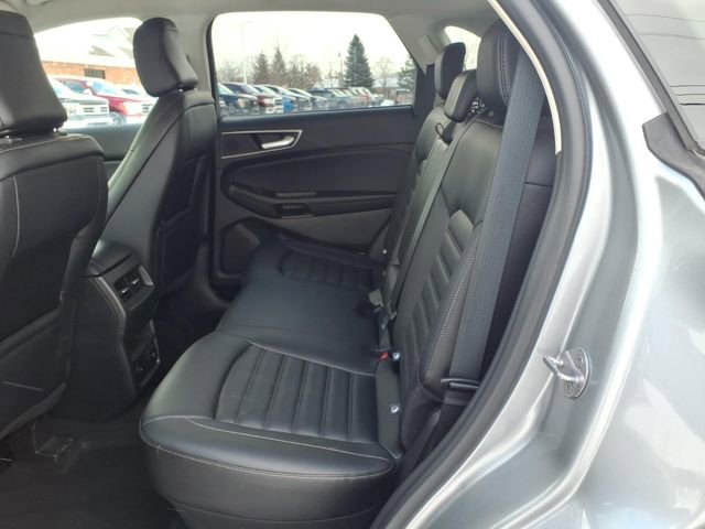 Used 2024 Ford Edge SEL w/ Convenience Package image 11