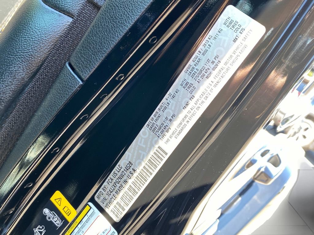 Used 2022 Jeep Wrangler Unlimited Sahara image 18