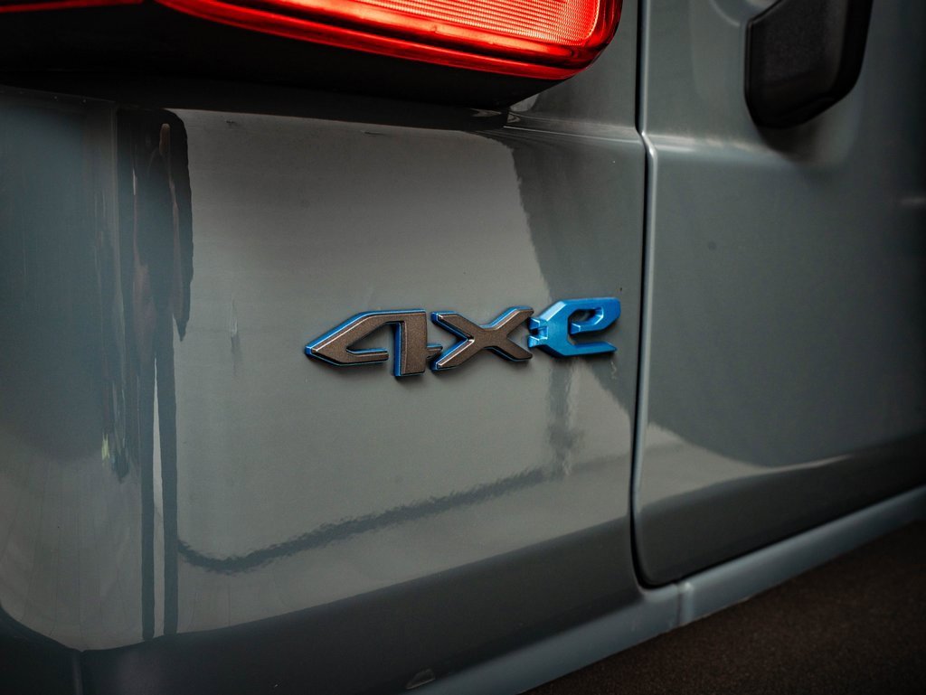 Used 2024 Jeep Wrangler Unlimited w/ Convenience Group image 18