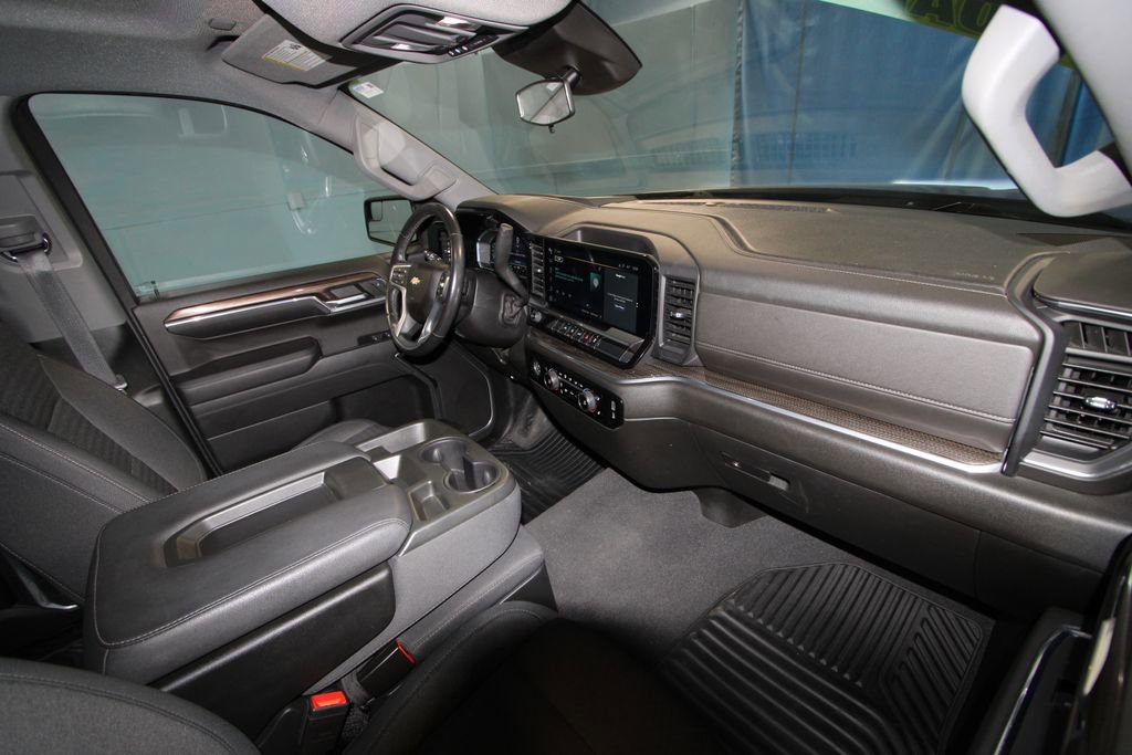 Used 2022 Chevrolet Silverado 1500 LT image 20