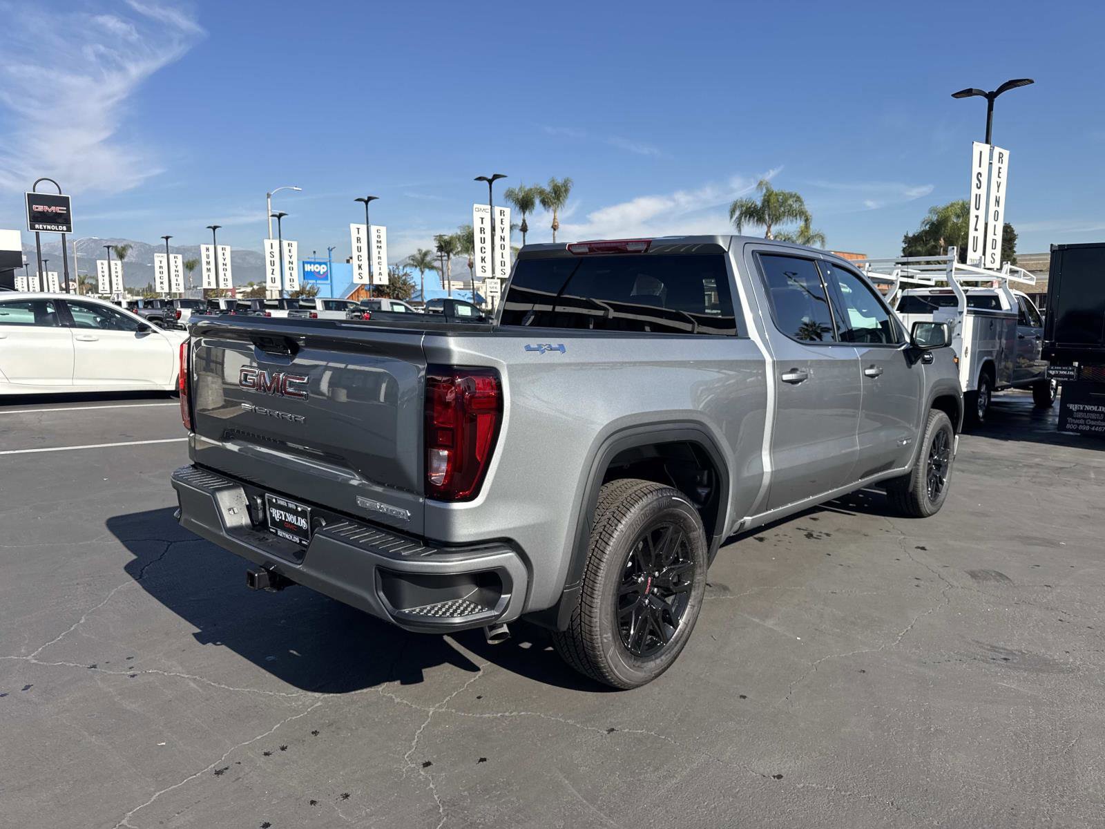 New 2026 GMC Sierra 1500 Elevation image 5