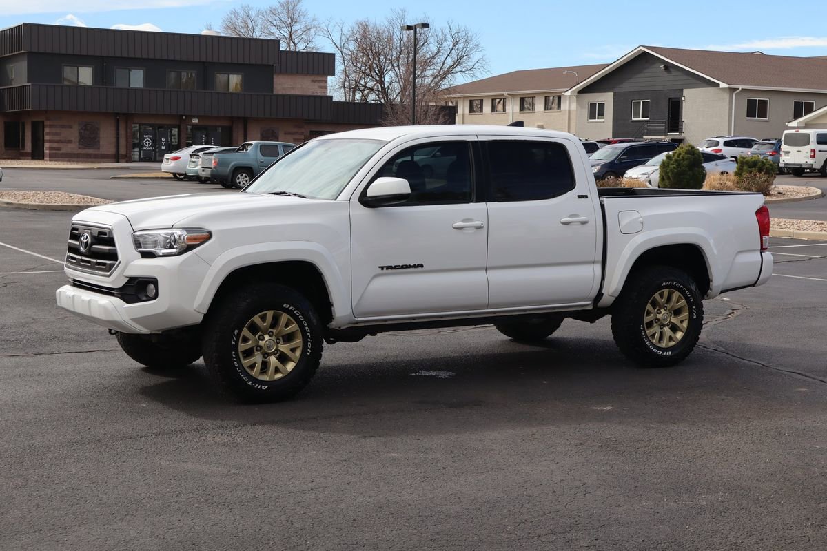 Used 2017 Toyota Tacoma SR5 w/ Tow Package image 10