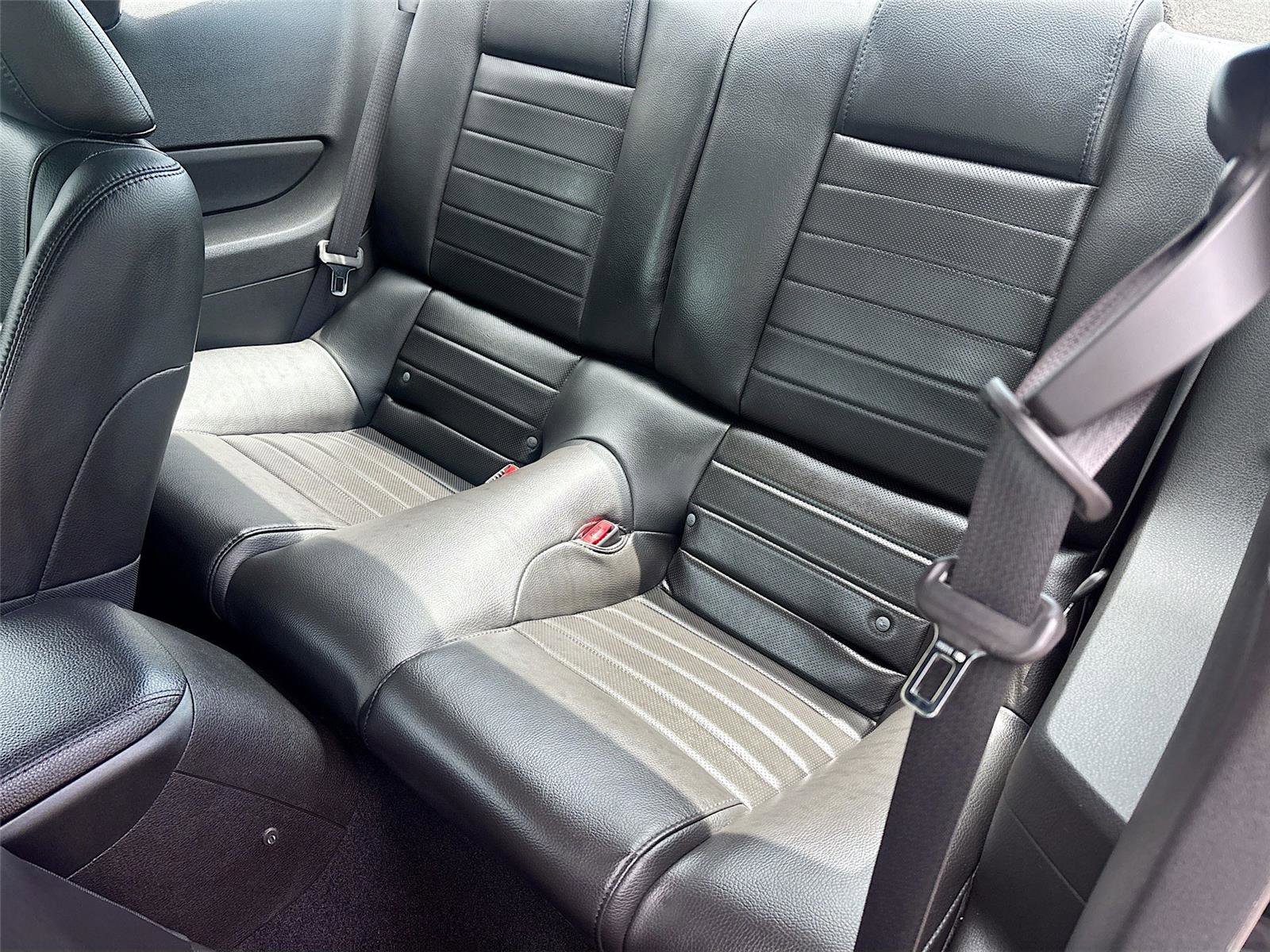 Used 2008 Ford Mustang Shelby GT500 RWD image 25