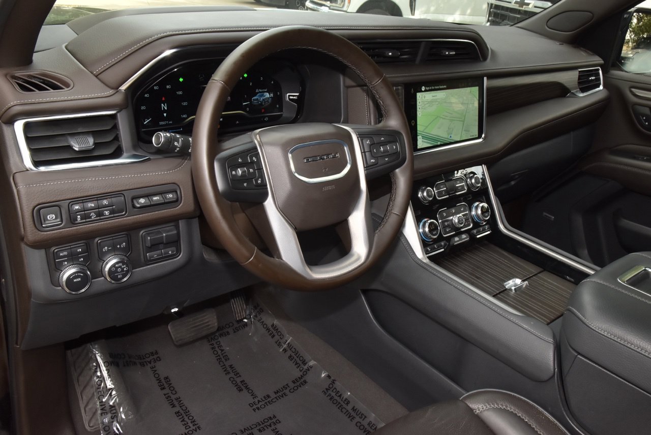 Used 2024 GMC Yukon Denali w/ LPO, Floor Liner Package AWD/4WD image 36