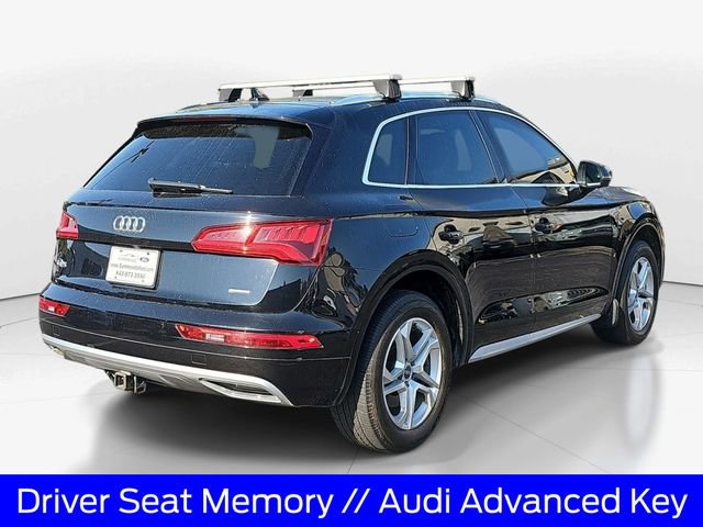Used 2019 Audi Q5 2.0T Premium w/ Convenience Package image 4