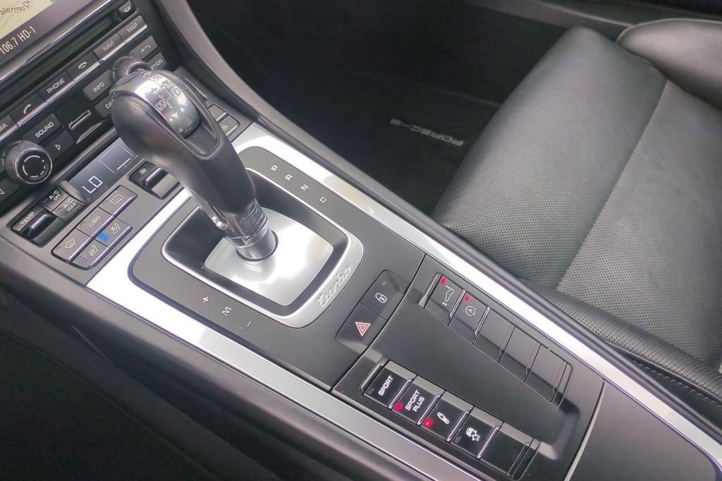 Used 2015 Porsche 911 Turbo image 11