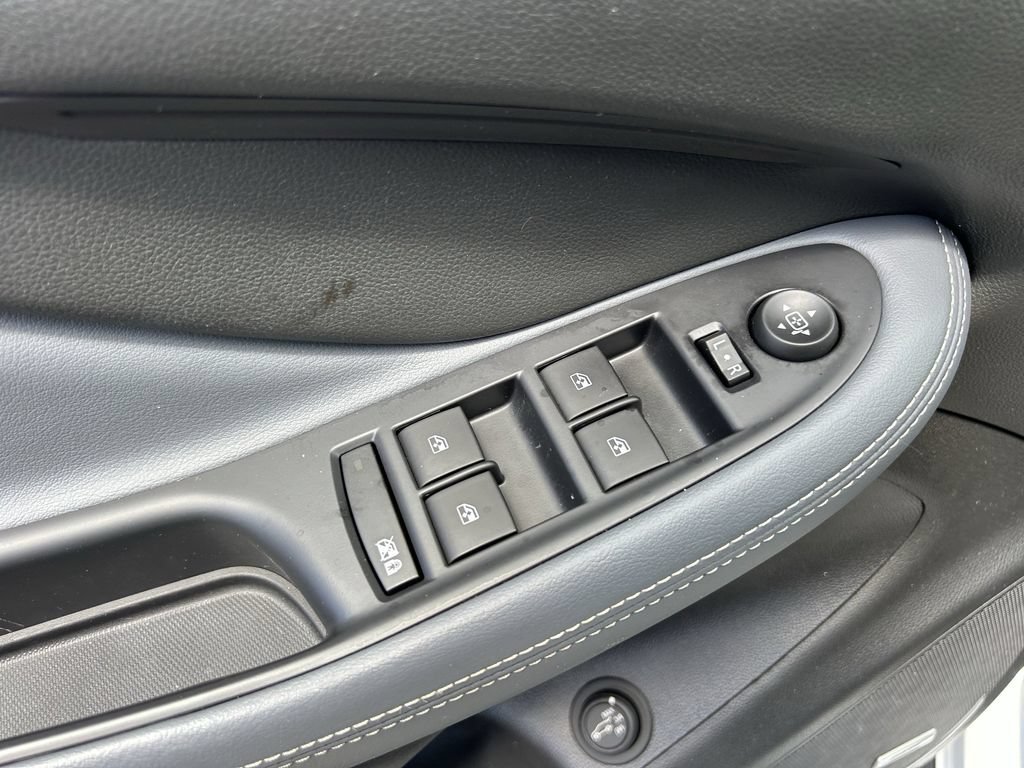 Used 2020 Buick Envision Premium AWD/4WD image 23