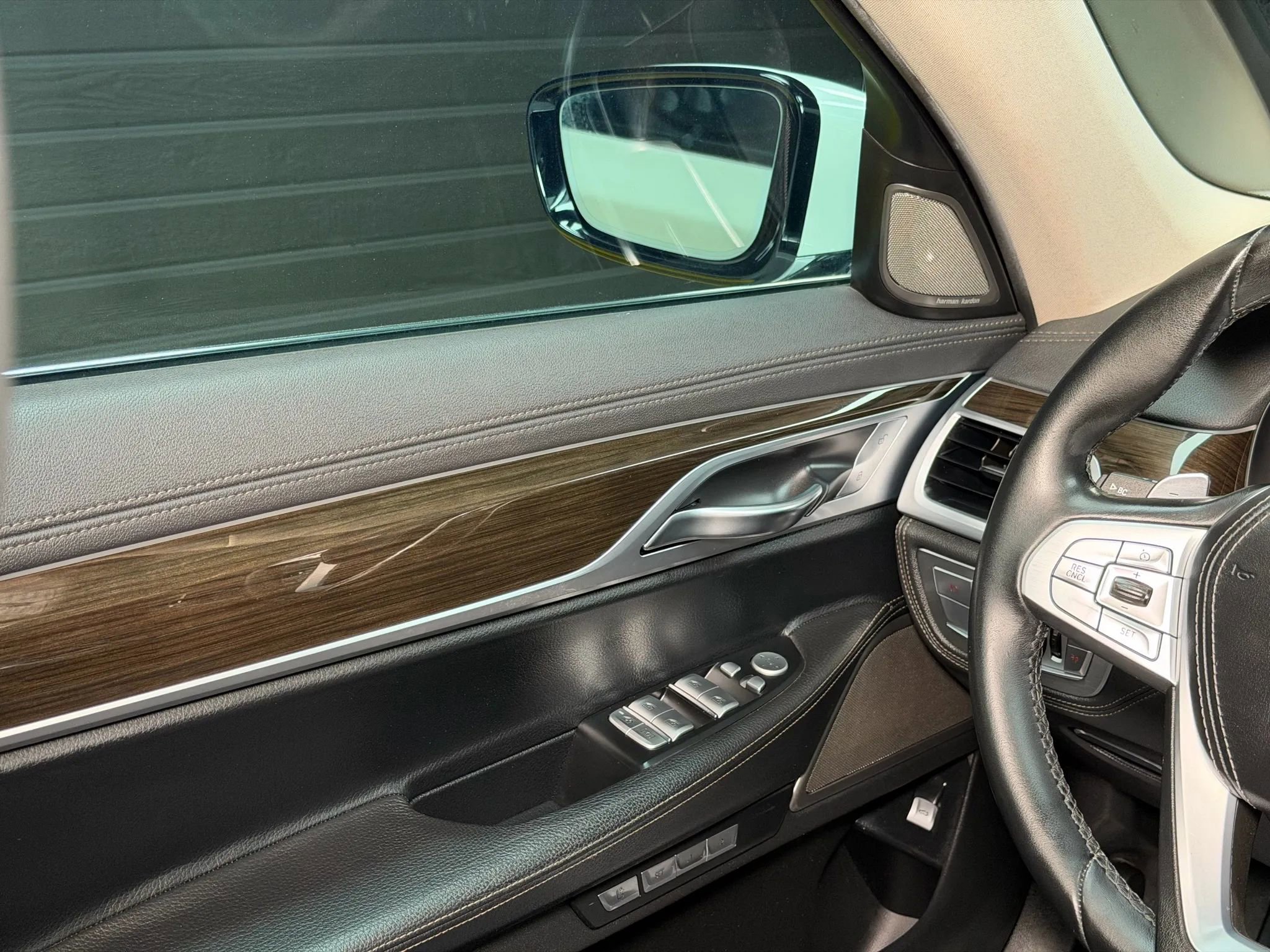 Used 2016 BMW 740i RWD image 25