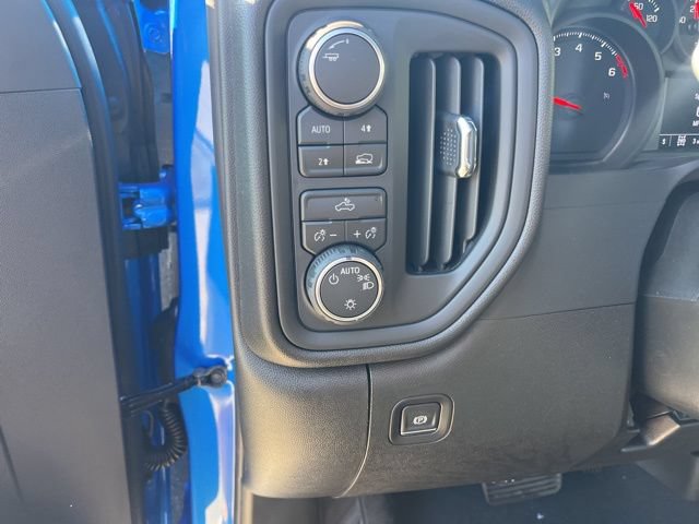 New 2026 Chevrolet Silverado 1500 Custom w/ Turbomax Blackout Package AWD/4WD image 19