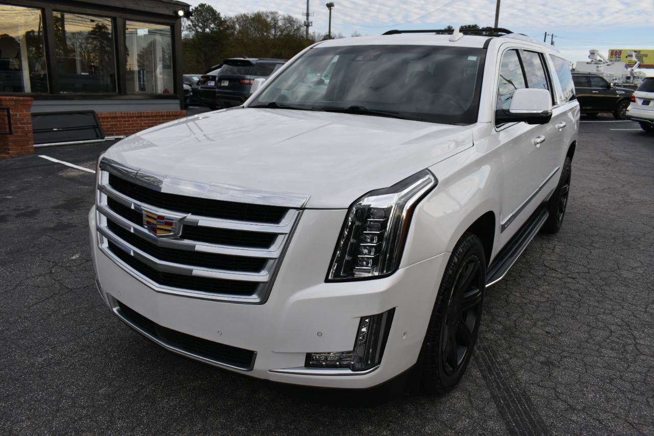 Used 2020 Cadillac Escalade ESV Premium Luxury AWD/4WD image 2