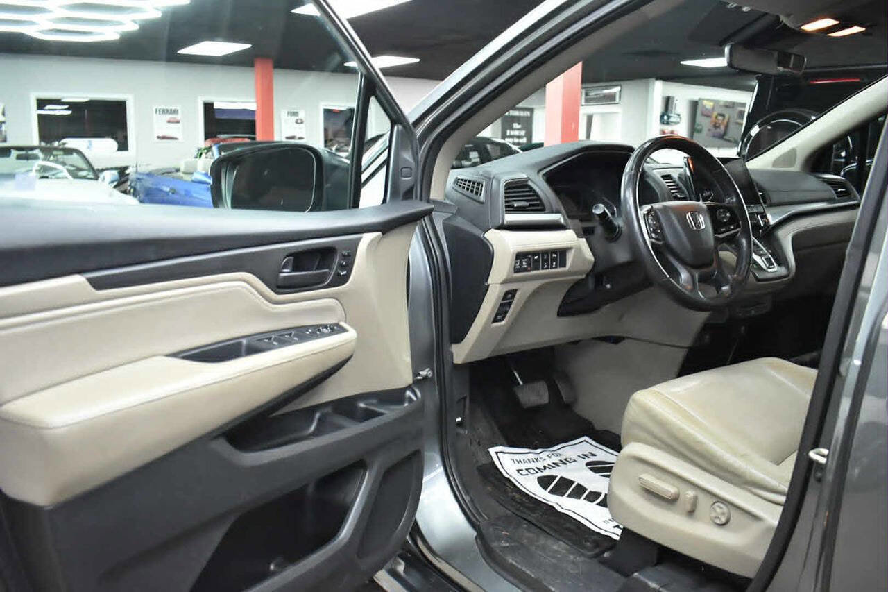 Used 2018 Honda Odyssey Touring image 21
