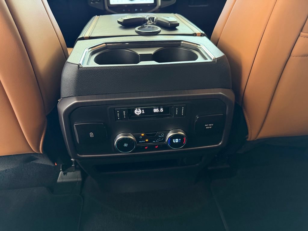 Used 2024 Ford Expedition Platinum AWD/4WD image 23