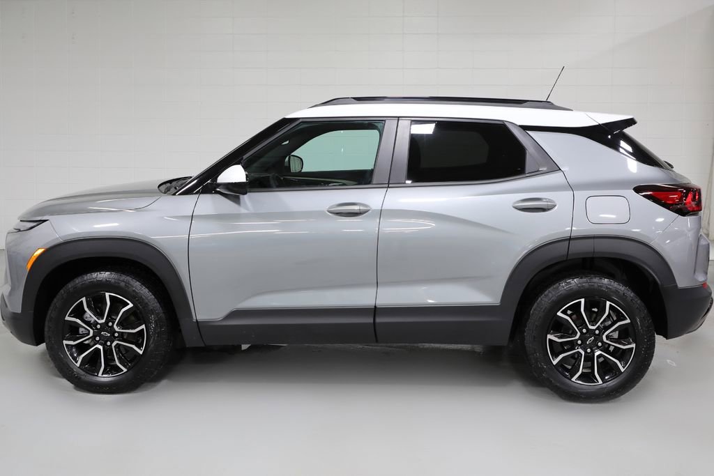 Used 2025 Chevrolet TrailBlazer ACTIV w/ Convenience Package AWD/4WD image 15