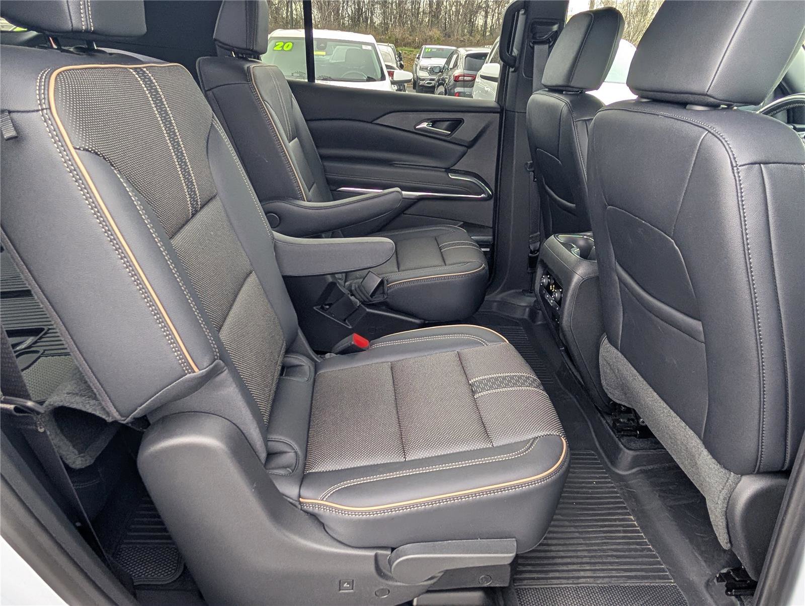 Used 2026 Chevrolet Traverse High Country w/ LPO, Floor Liner Package image 12