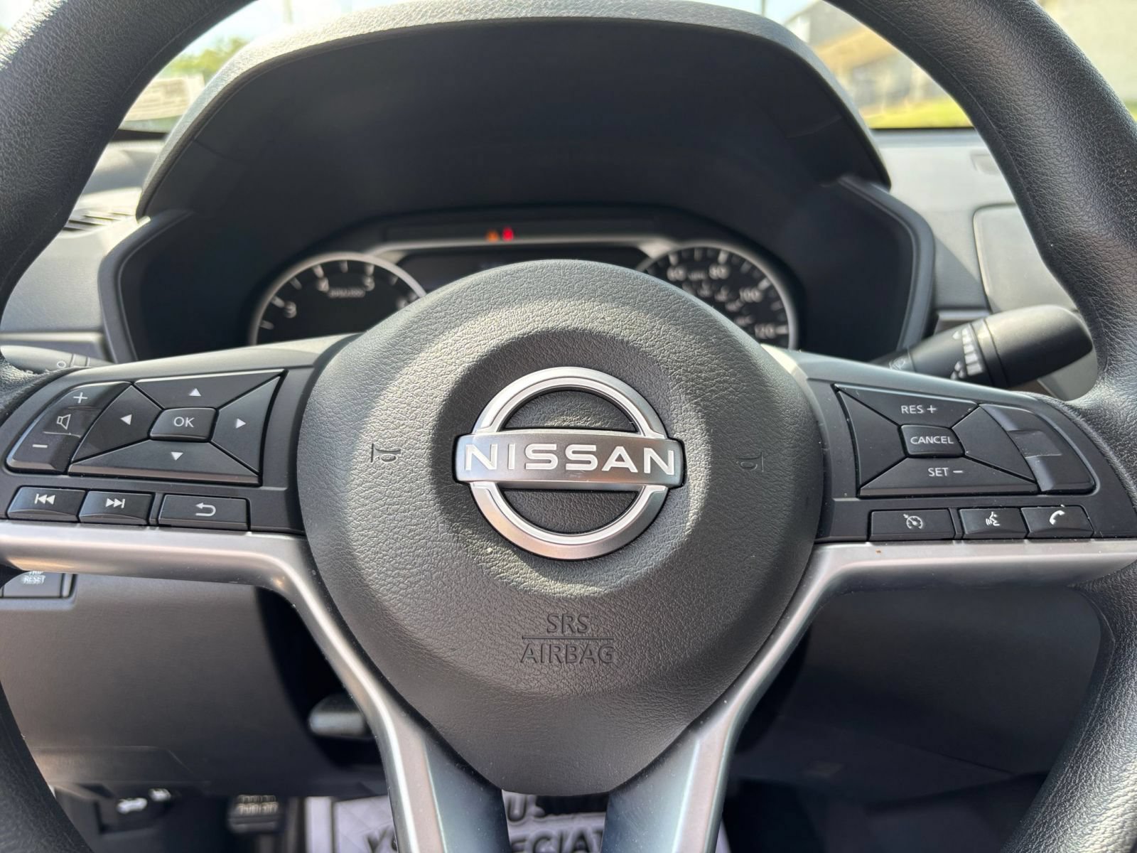 Used 2025 Nissan Altima 2.5 SV FWD image 27