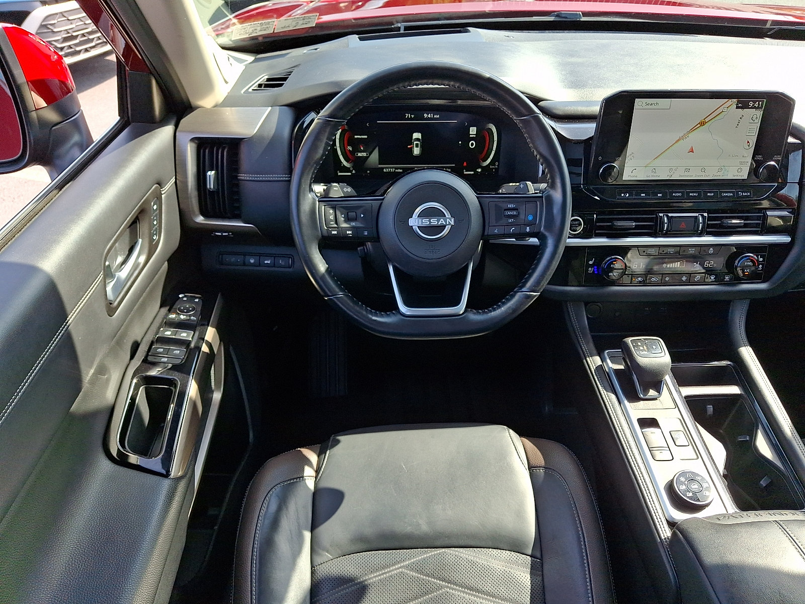Certified 2022 Nissan Pathfinder Platinum w/ Cargo Package AWD/4WD image 10