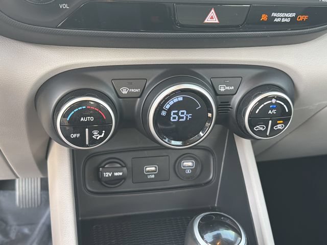 Used 2021 Hyundai Venue SEL FWD image 32