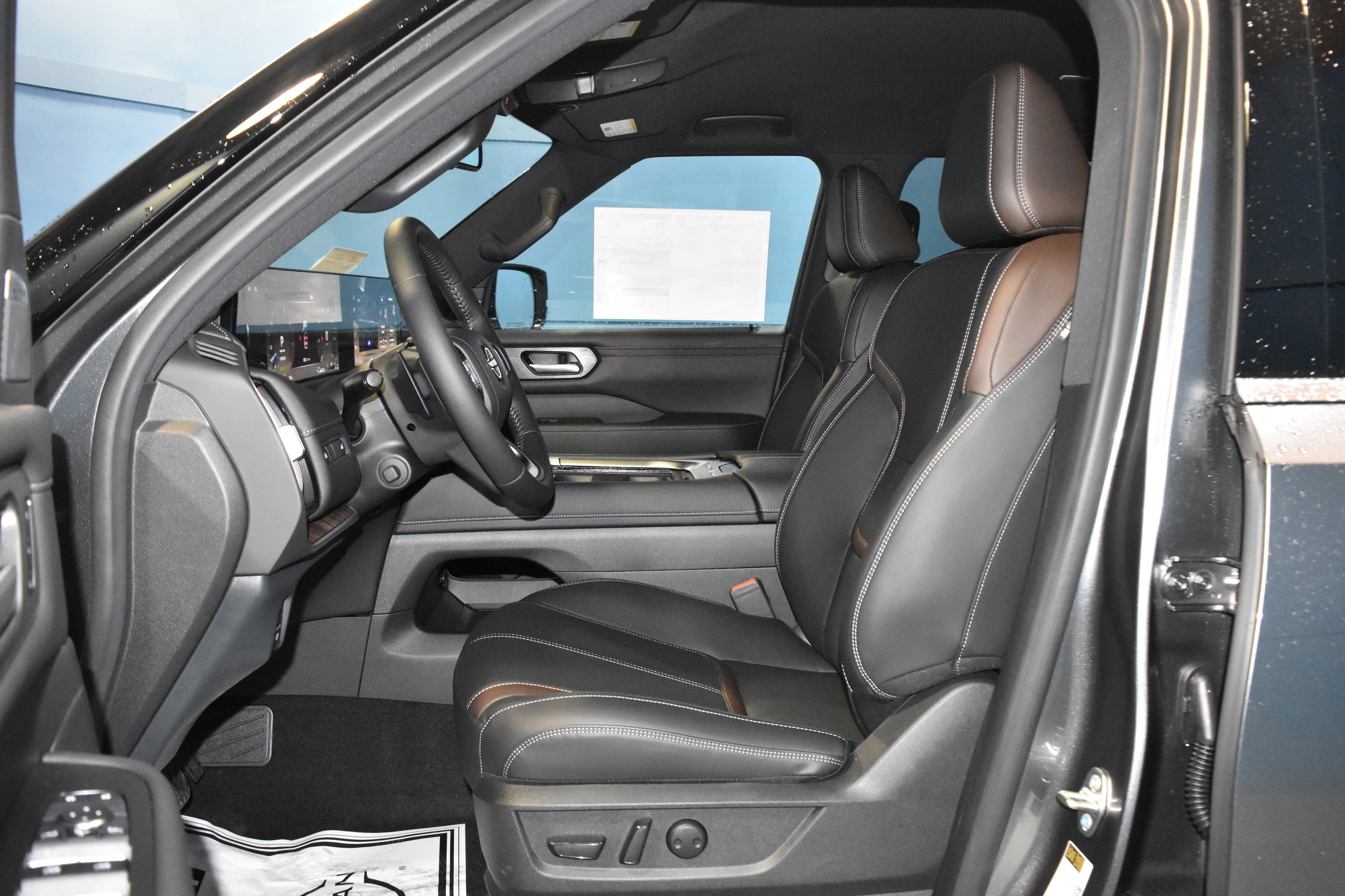 New 2026 Nissan Armada SL w/ Captain's Chari Seat Package image 6