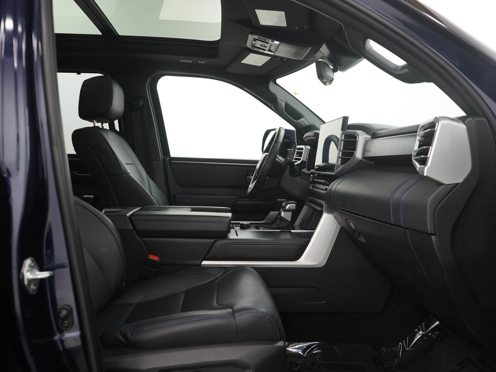 Used 2023 Toyota Tundra Platinum AWD/4WD image 13