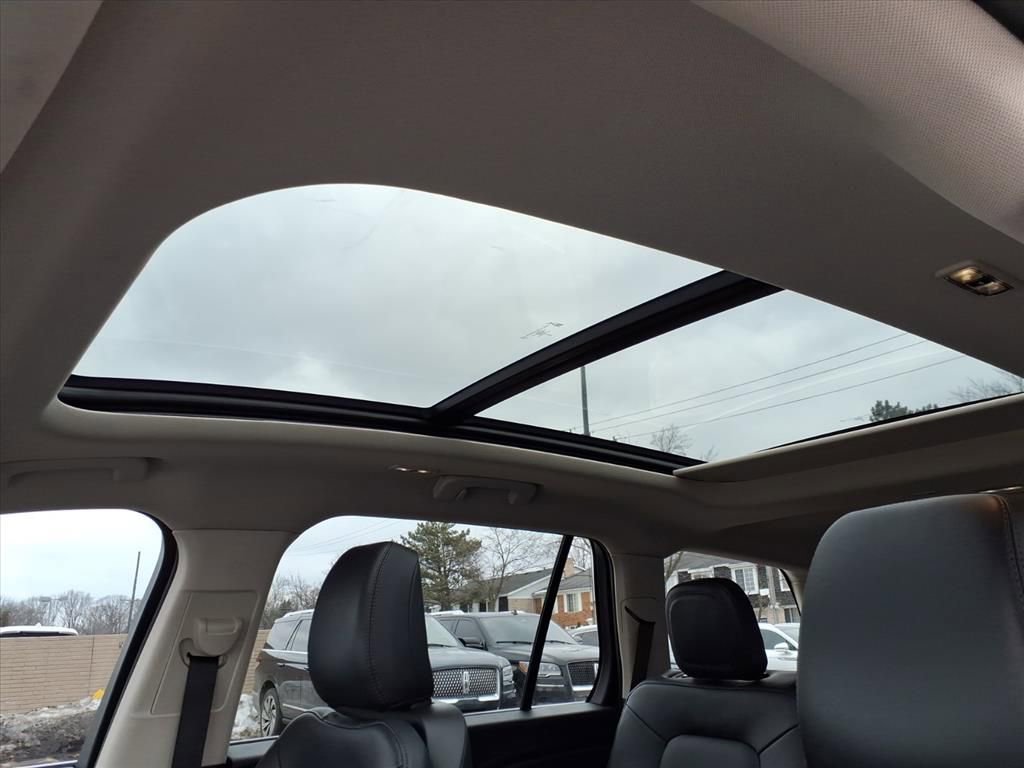 Certified 2024 Lincoln Aviator AWD w/ Premium Package image 11