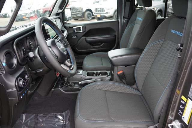 Certified 2025 Jeep Wrangler Unlimited Rubicon 4xe w/ Safety Group image 16