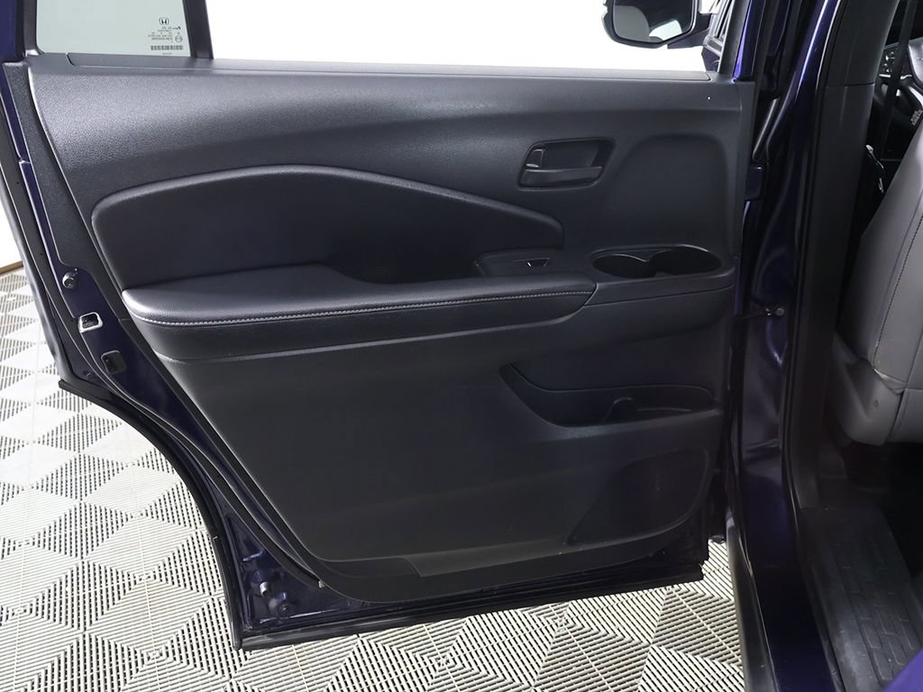 Used 2023 Honda Passport EX-L image 25