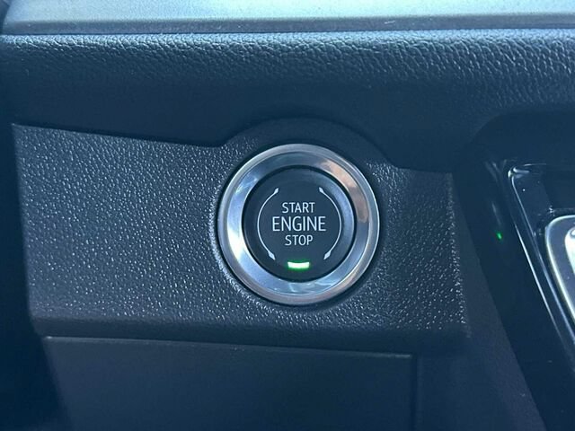 Used 2026 Chevrolet Traverse LT w/ Driver Confidence Package AWD/4WD image 28