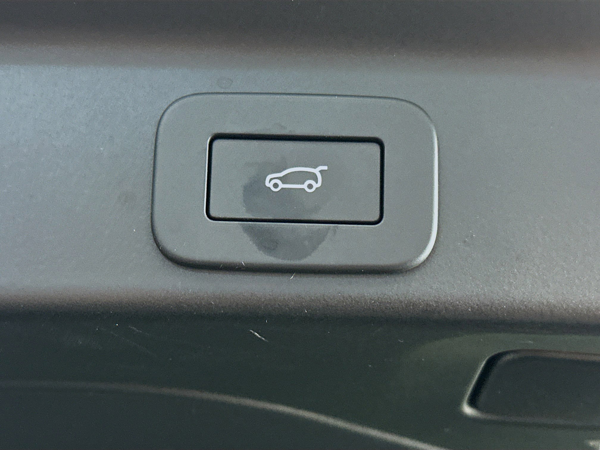 Used 2025 Jaguar F-PACE R-Dynamic S image 32