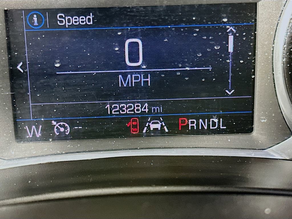 Used 2020 Chevrolet Equinox LT w/ LPO, Floor Liner Package image 17