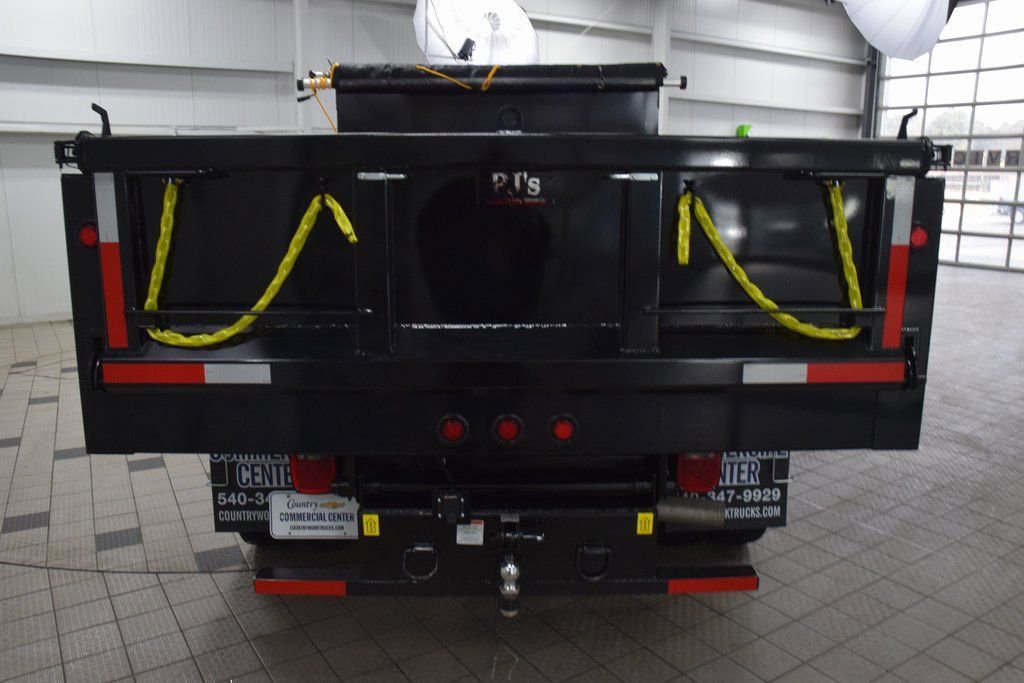 Used 2025 RAM 5500 Tradesman w/ Safety Group AWD/4WD image 4