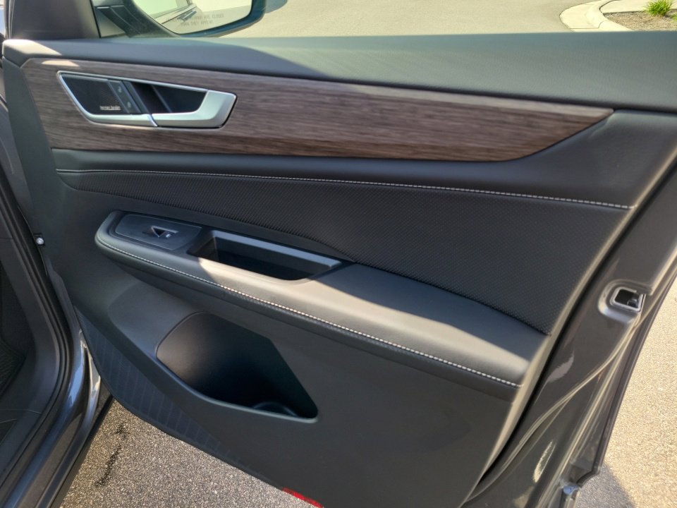 New 2025 Volkswagen Atlas SEL Premium R-Line image 31