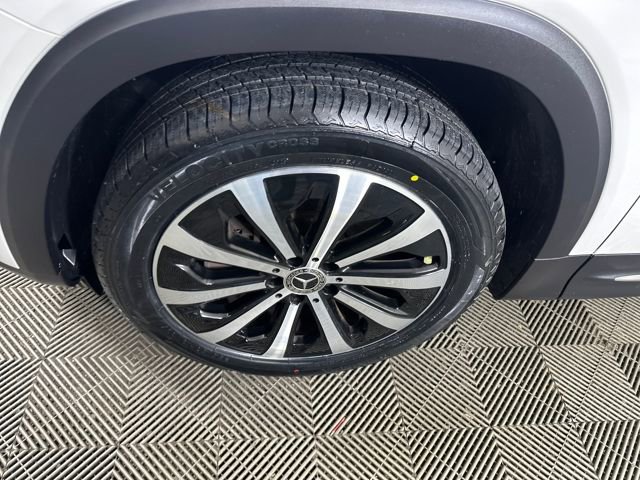 Used 2022 Mercedes-Benz GLB 250 4MATIC image 10