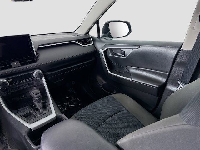 Certified 2023 Toyota RAV4 LE FWD image 23