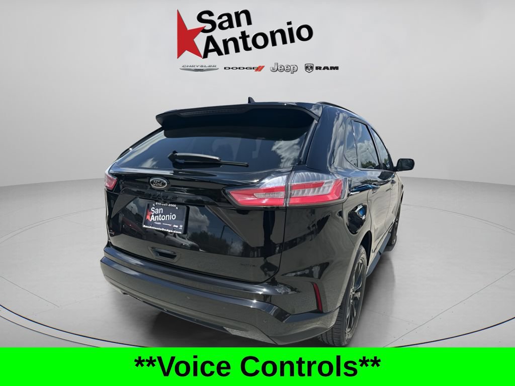 Used 2024 Ford Edge SE w/ Black Appearance Package AWD/4WD image 14