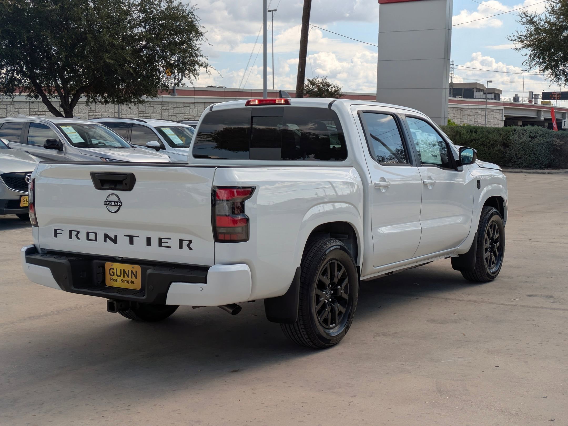 New 2026 Nissan Frontier SV image 3