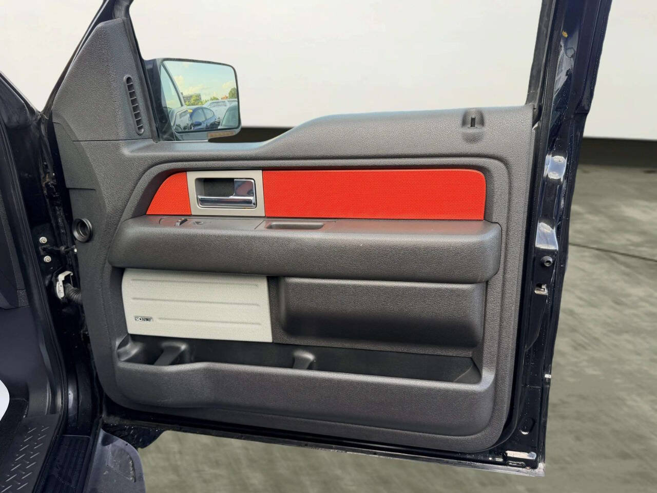 Used 2010 Ford F150 Raptor AWD/4WD image 21