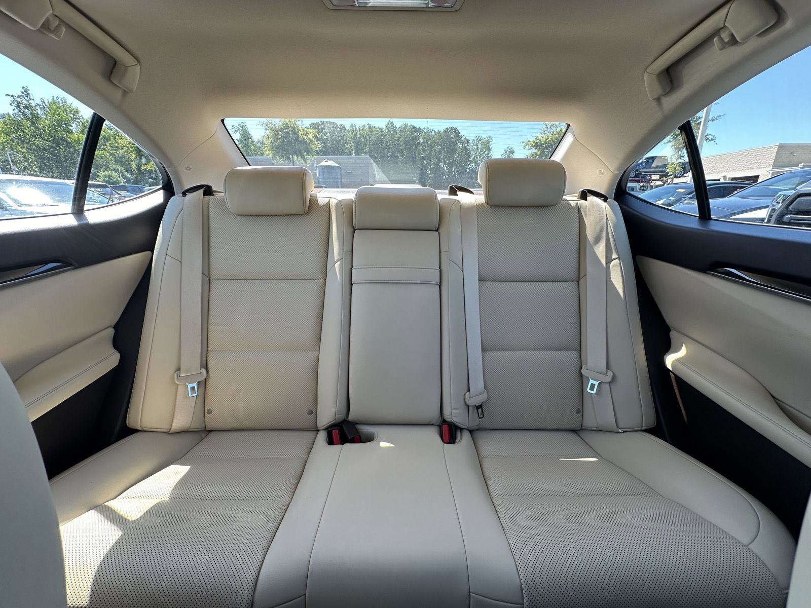Used 2016 Lexus ES 350 FWD image 13