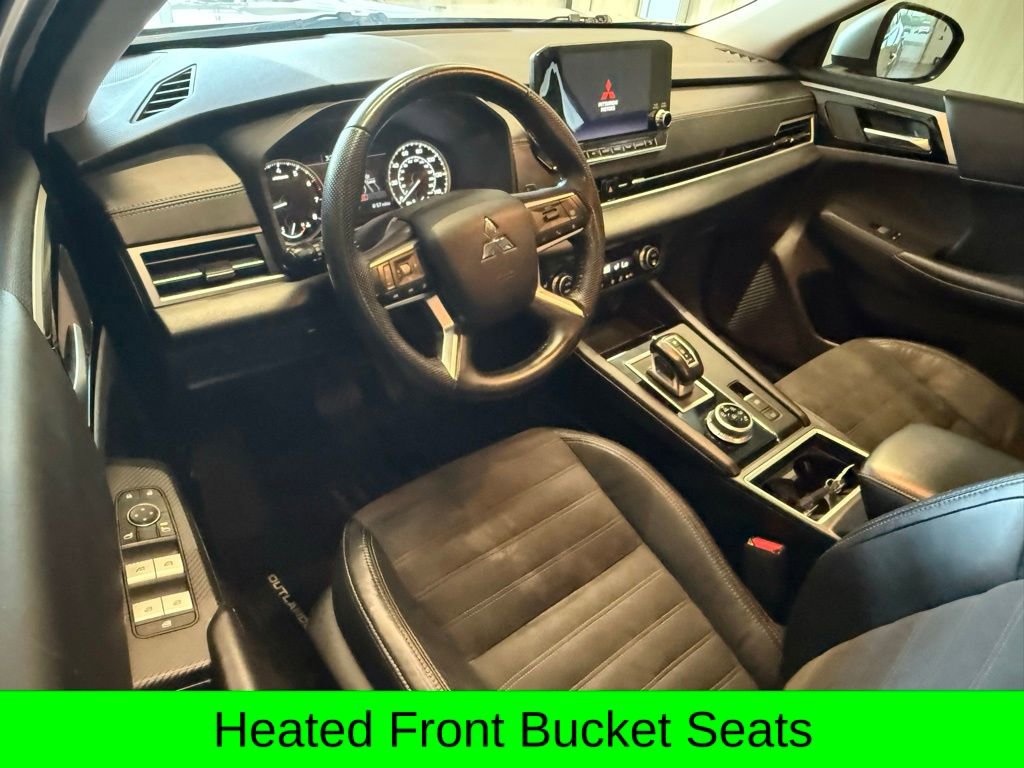 Used 2022 Mitsubishi Outlander SE image 14