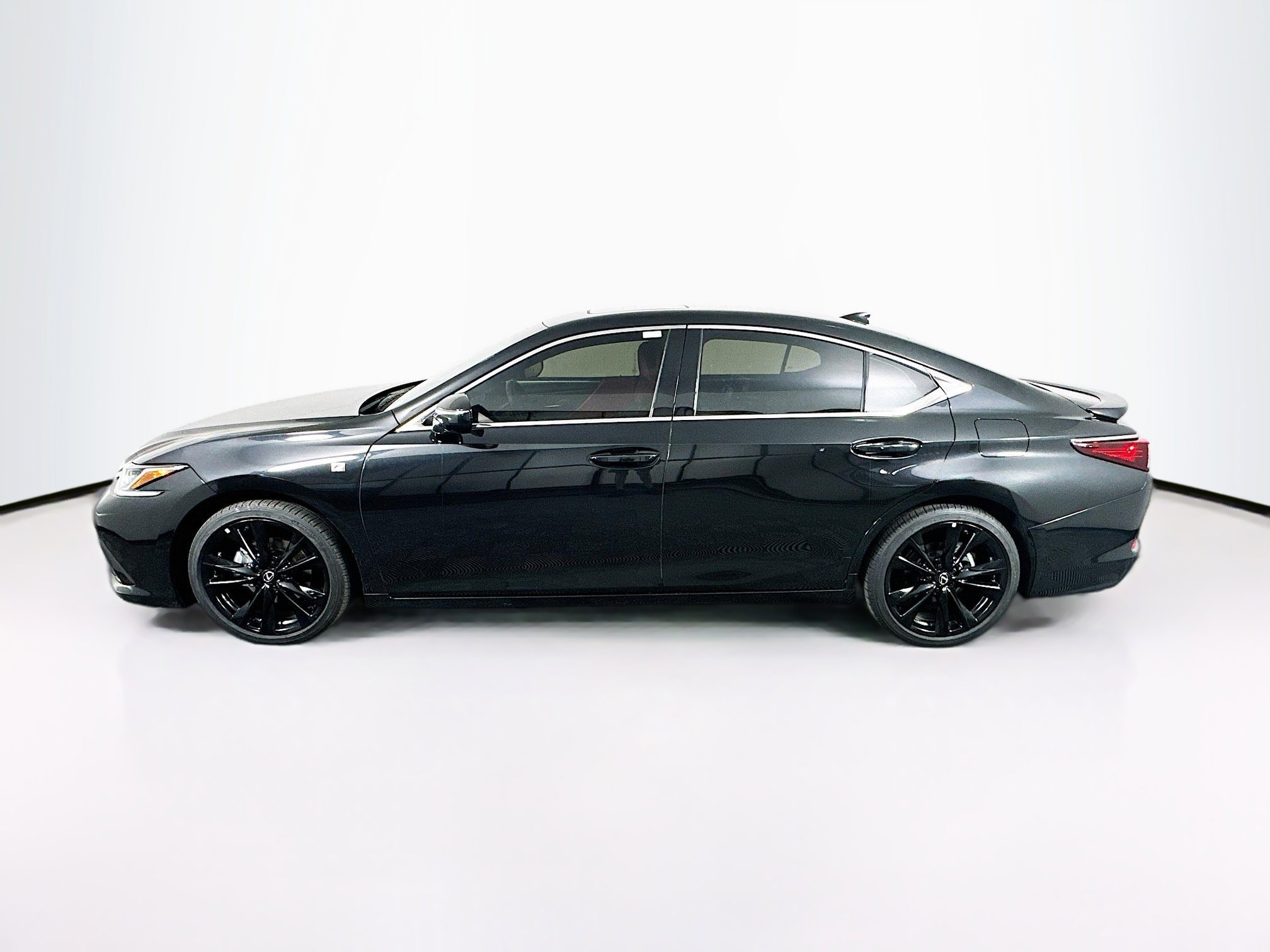 Used 2024 Lexus ES 350 F Sport w/ Accessory Package (Z2) image 4