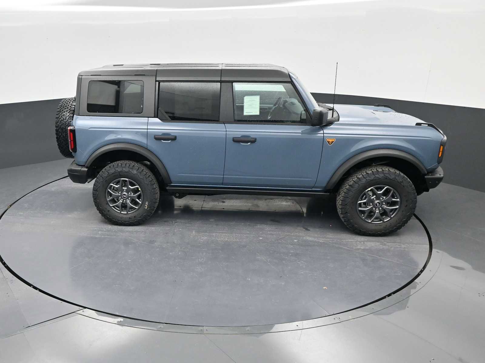 New 2025 Ford Bronco Badlands image 56