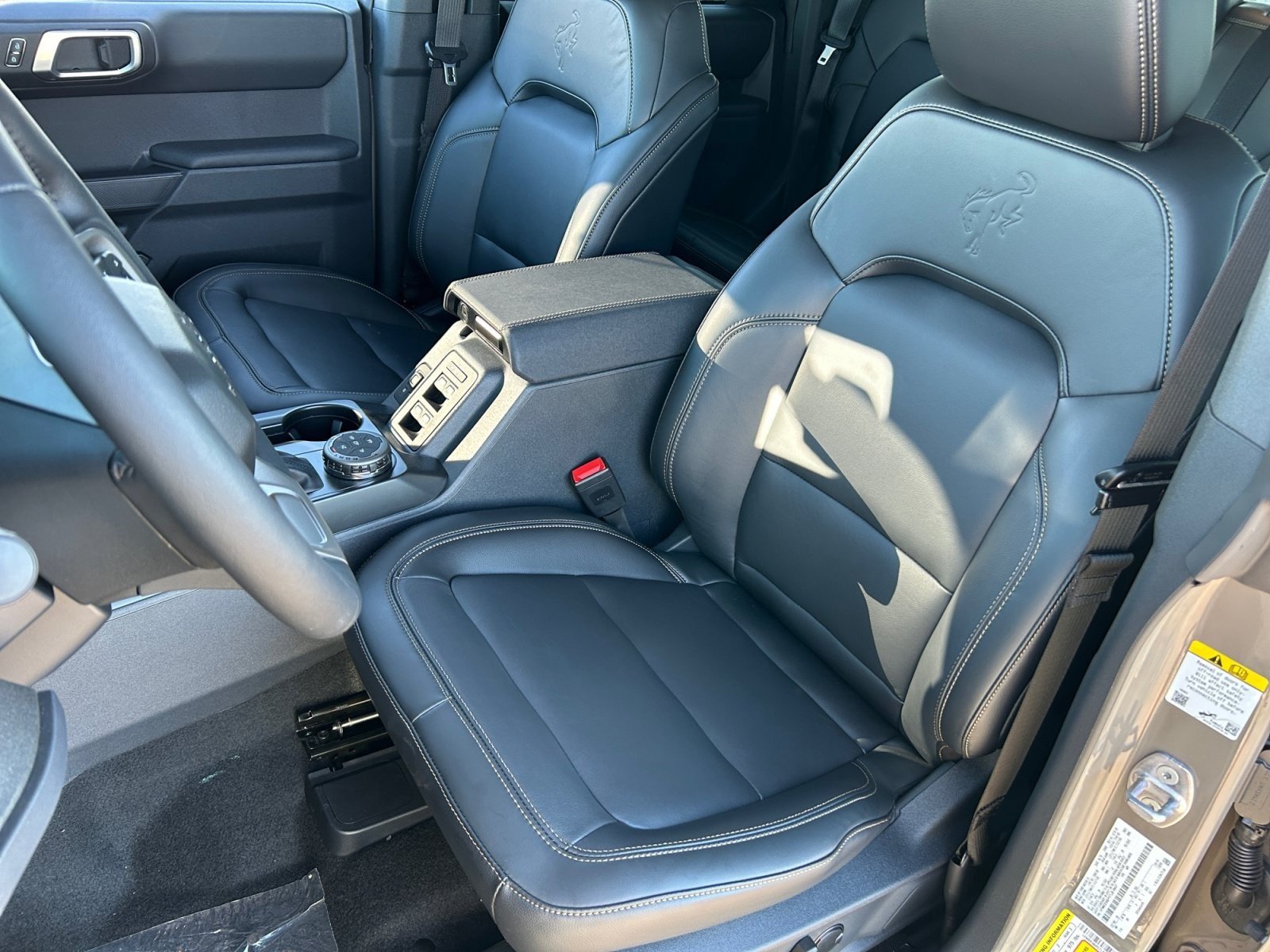 New 2026 Ford Bronco Badlands AWD/4WD image 14