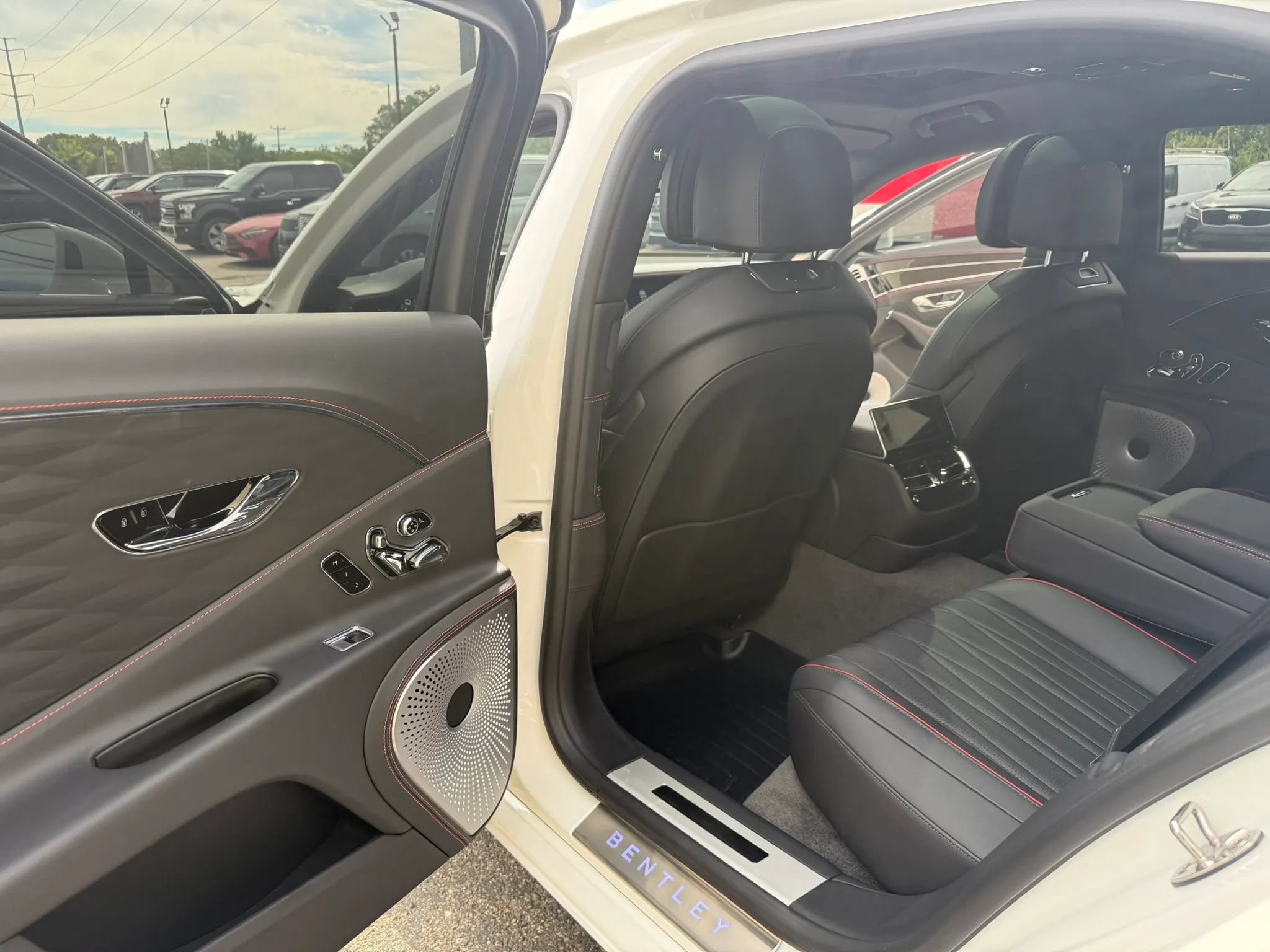 Used 2021 Bentley Flying Spur W12 AWD/4WD image 71