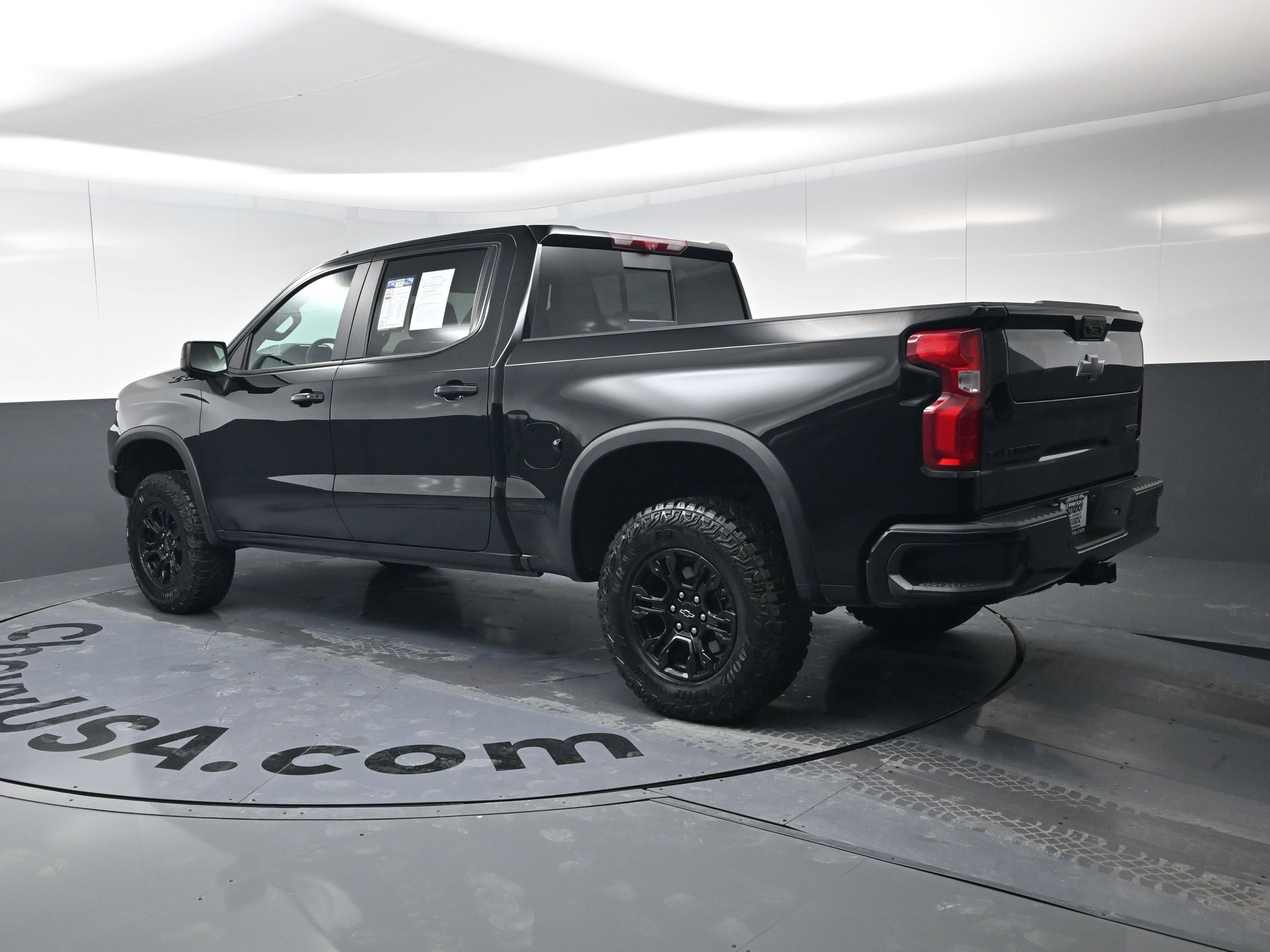 Certified 2025 Chevrolet Silverado 1500 ZR2 w/ Technology Package image 7