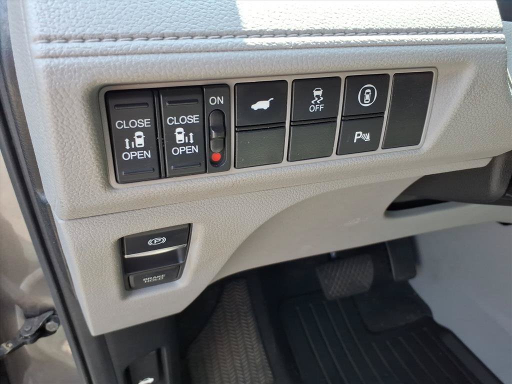 Used 2023 Honda Odyssey Touring image 16