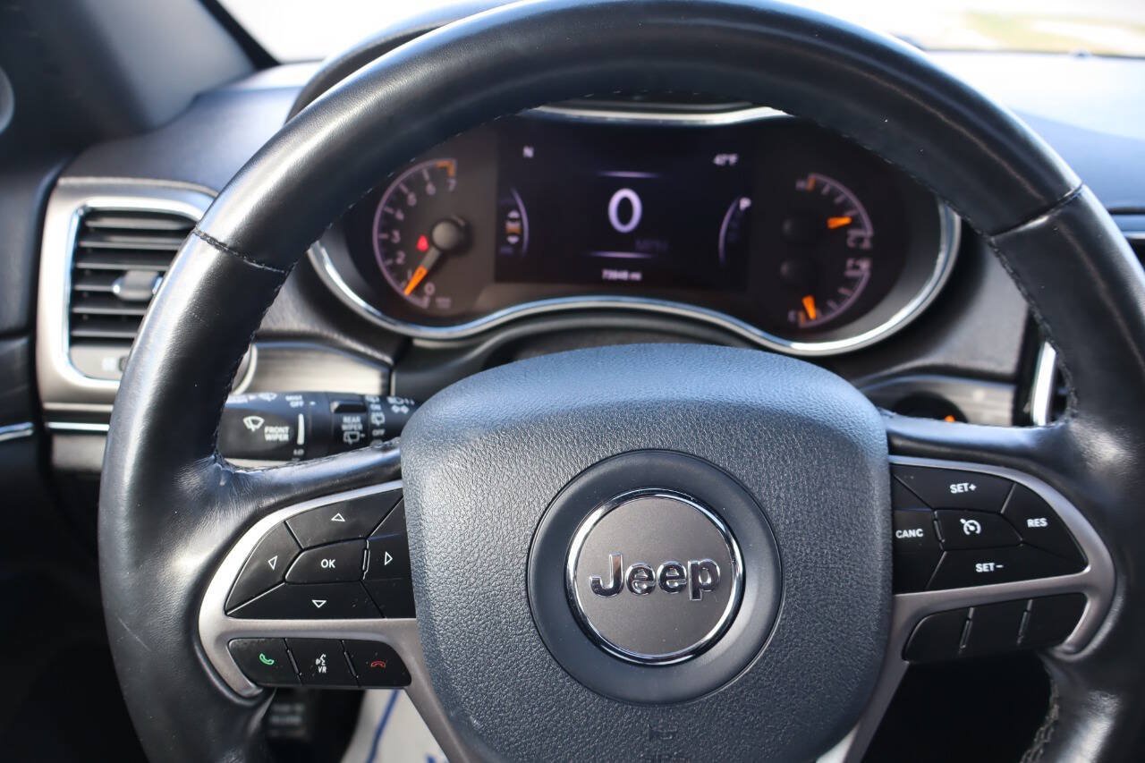 Used 2019 Jeep Grand Cherokee Limited AWD/4WD image 18