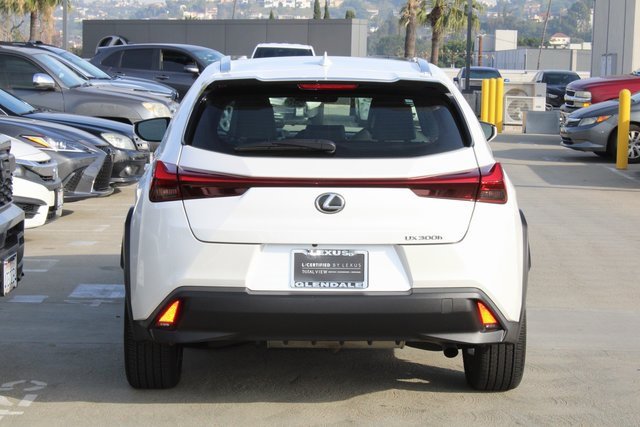 Used 2025 Lexus UX 300h FWD image 20