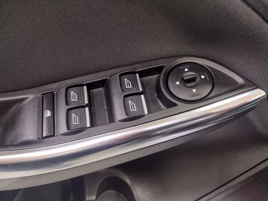 Used 2017 Ford Focus ST image 19